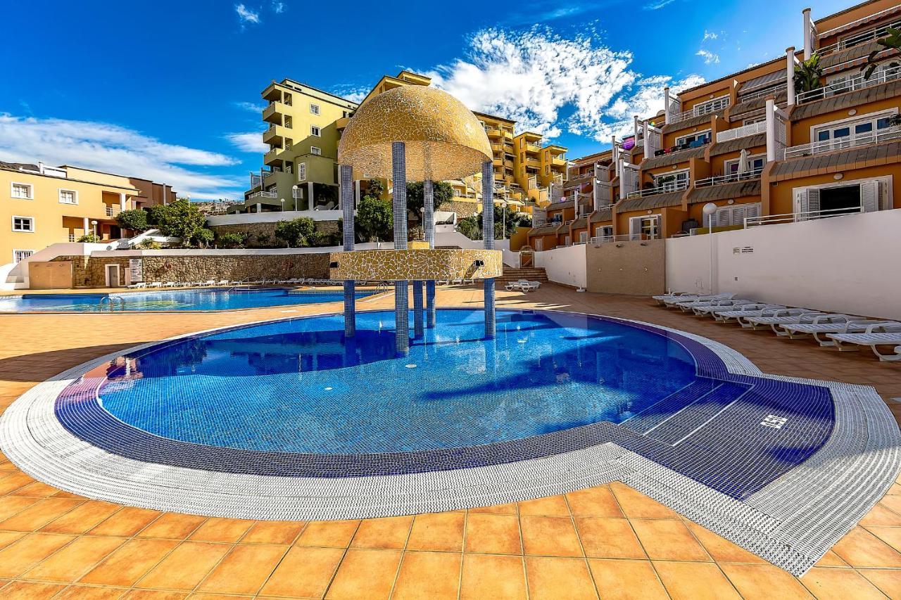 Beautiful Deluxe Sun And Sea Apartment