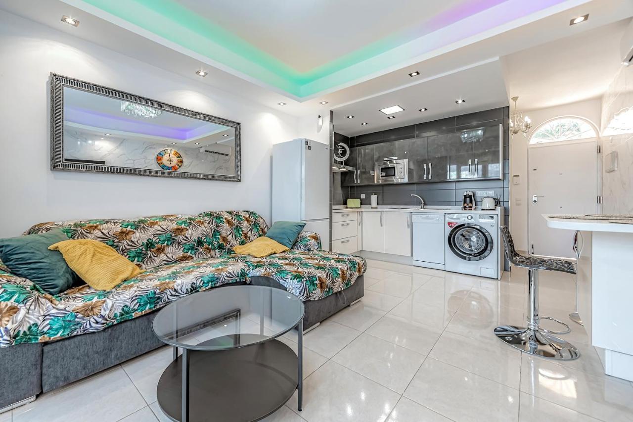 Beautiful Deluxe Sun And Sea Apartment *